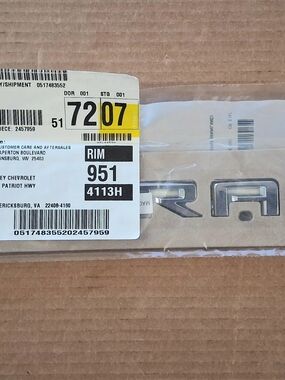 2019-2025 Chevrolet Silversdo 1500 Chrome Emblem Badge - Silver Genuine GM